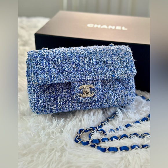 CHANEL CLASSIC MINI RECTANGULAR IN BLUE & WHITE TWEED - Picture 1 of 9